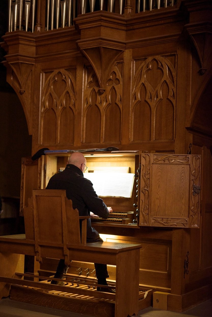 Daniel Pandolfo à l'orgue de choeur