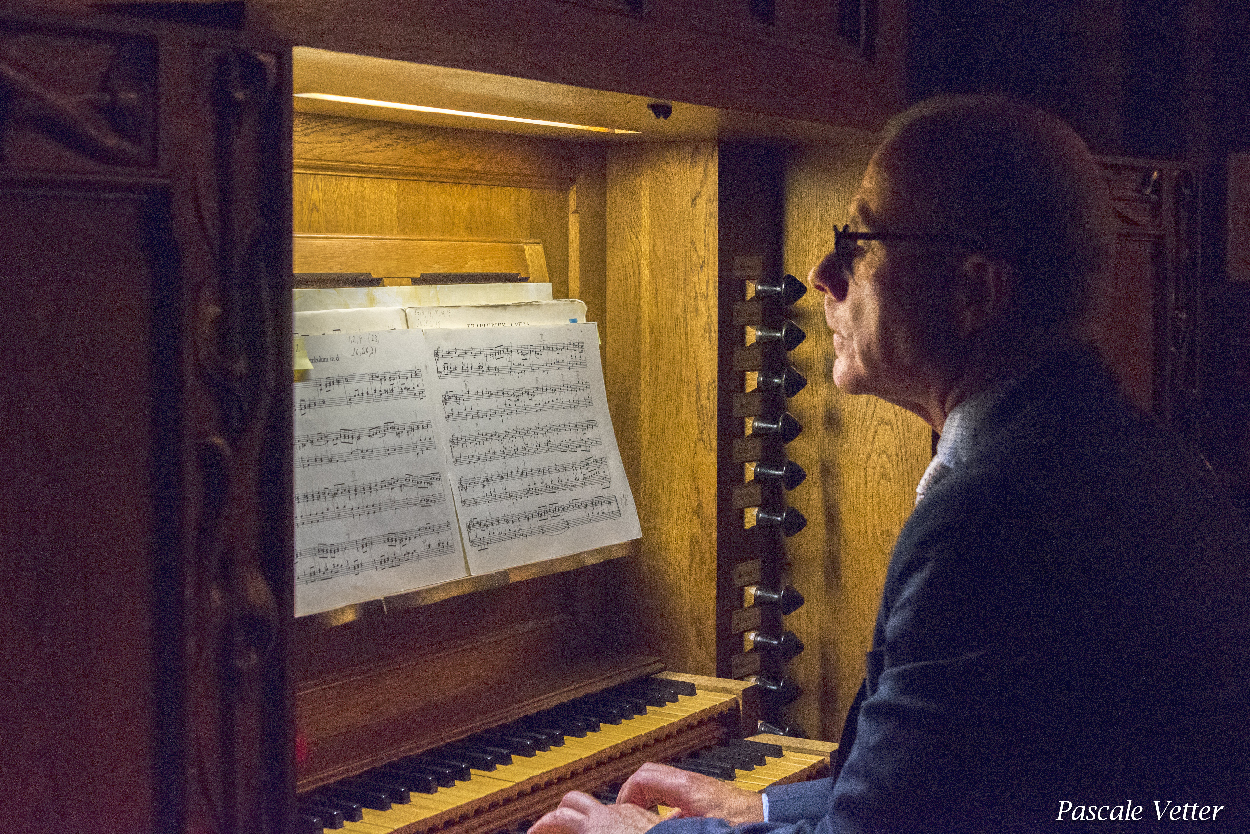 Lars Frederiksen à l'orgue de choeur
