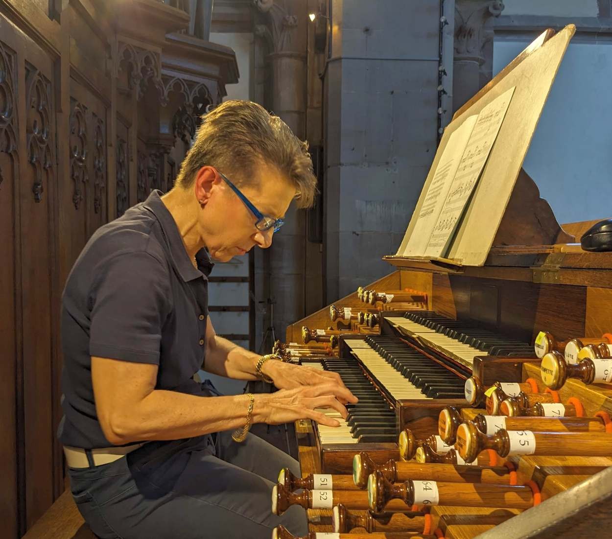 Alessandra Mazzanti à la console