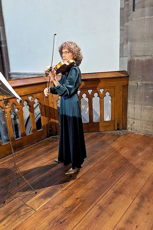 Viktoria Szilvasy au violon